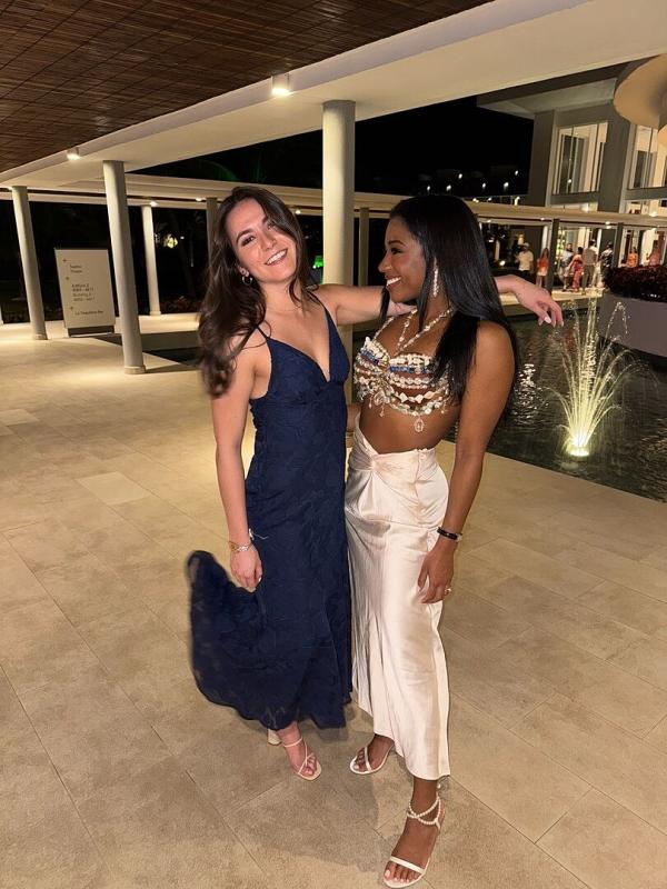 Customer photo for "Love this dress"