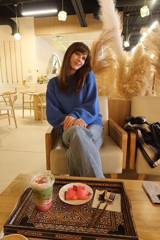 Review Thumbnail Image 4 377220222