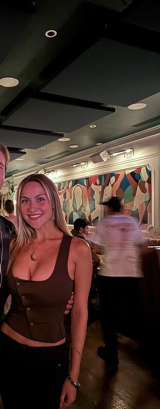 Review Thumbnail Image 0 367958421