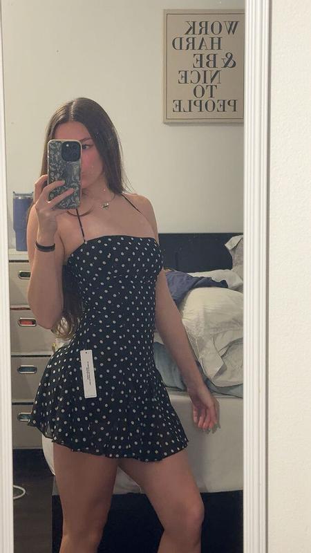 Customer photo for "The dress is extremely flattering"