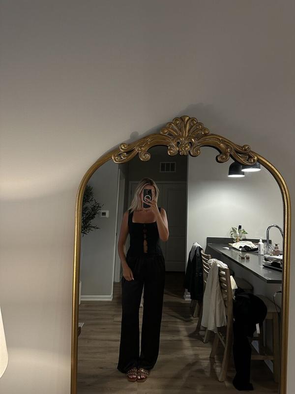 Customer photo for "New favorite top! The neckline"