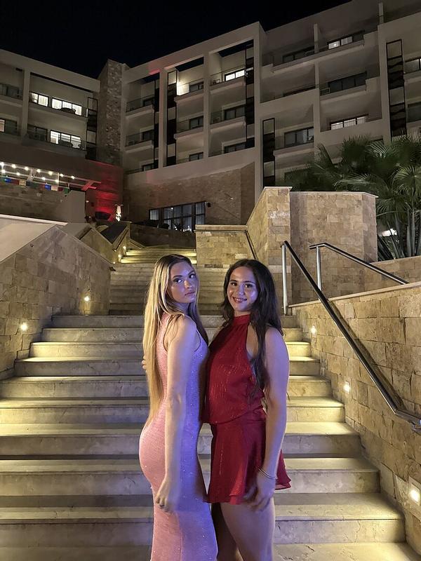 Review Thumbnail Image 1 384403727