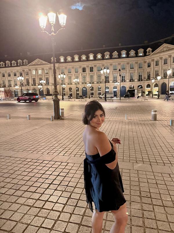Customer photo for "Obsessed with this dress!"
