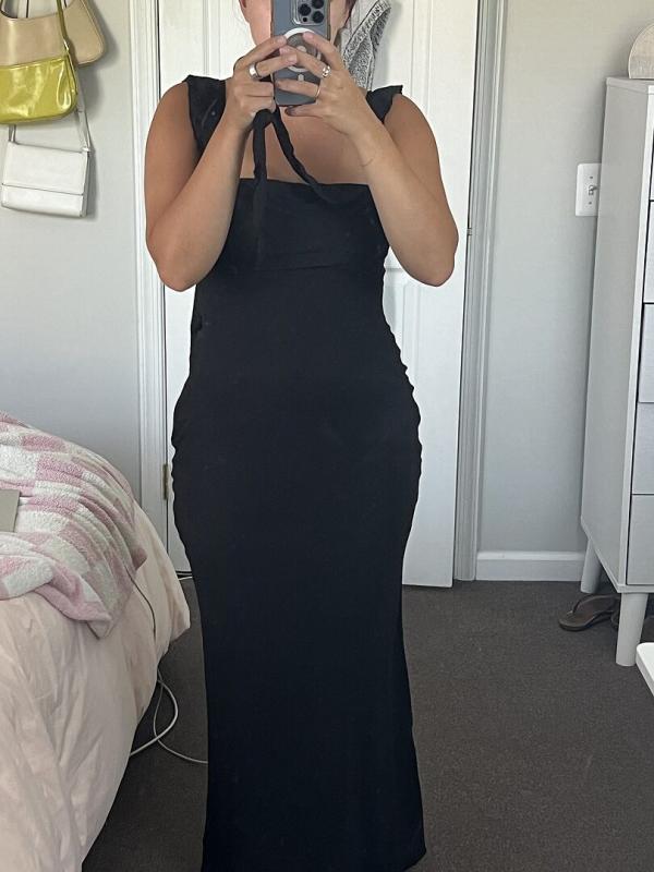 Customer photo for "This dress was so cute"