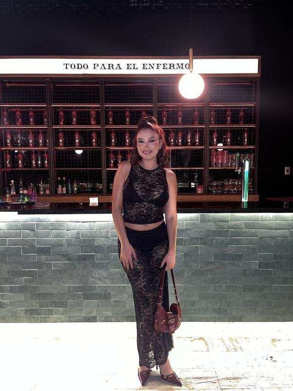 Review Thumbnail Image 0 351013703