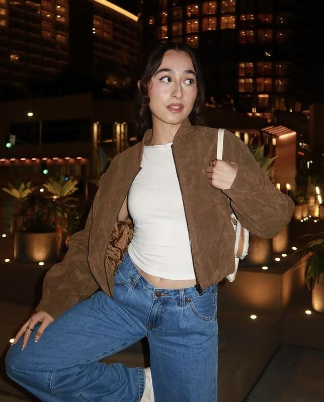 Review Thumbnail Image 0 368611906