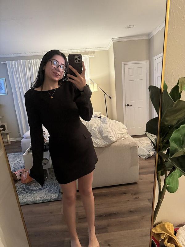 Review Thumbnail Image 3 369479903