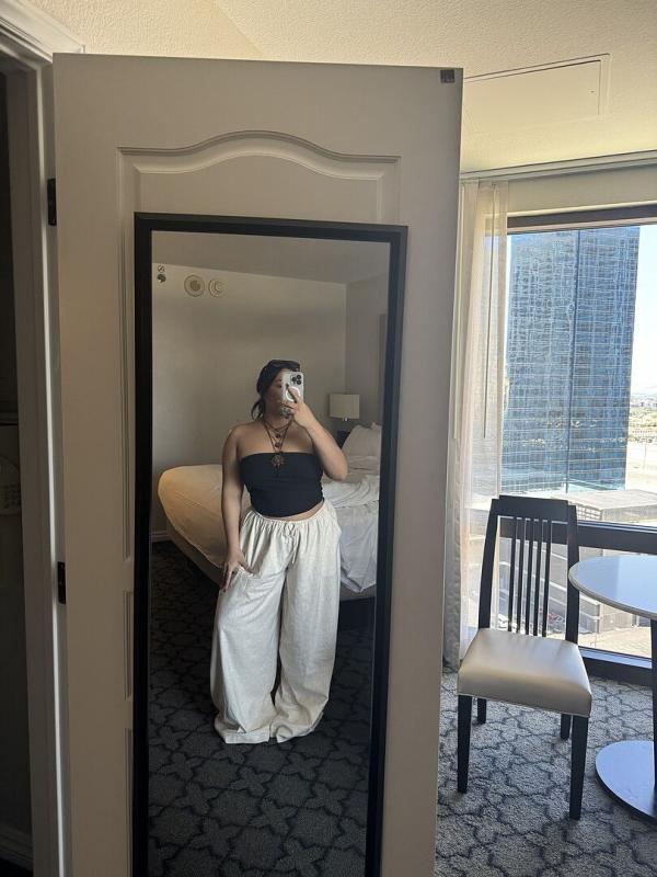 Review Thumbnail Image 0 350948190