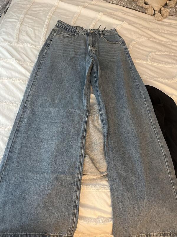 Customer photo for "I love these jeans. I"