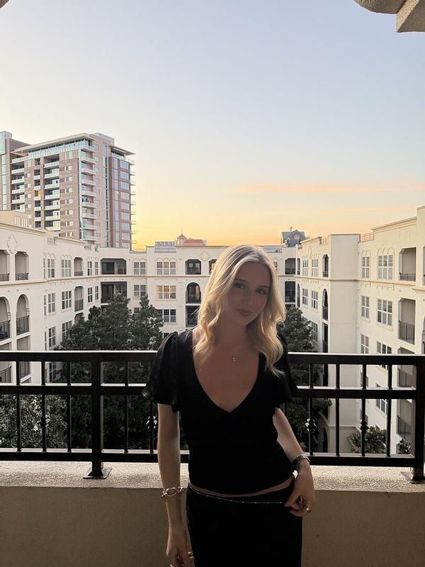 Review Thumbnail Image 0 381738807