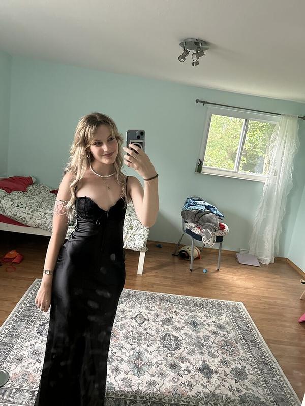 Review Thumbnail Image 1 385023373