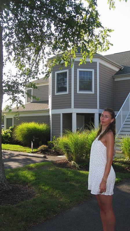 Review Thumbnail Image 0 353370978