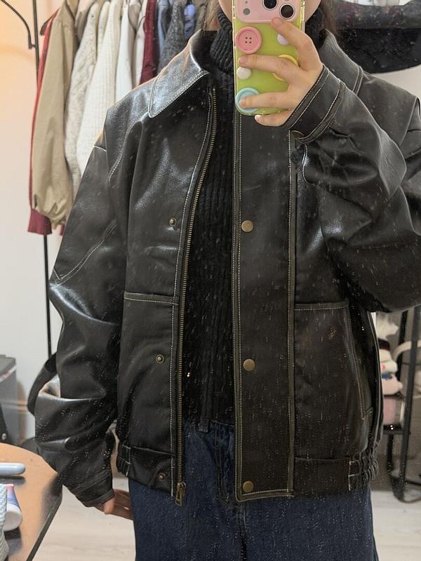 Customer photo for "Not the same size as I tried on at the store."