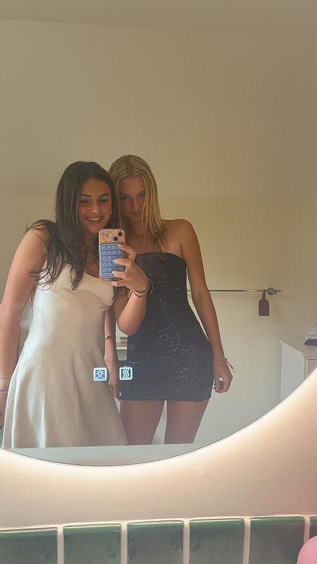 Review Thumbnail Image 0 359307582