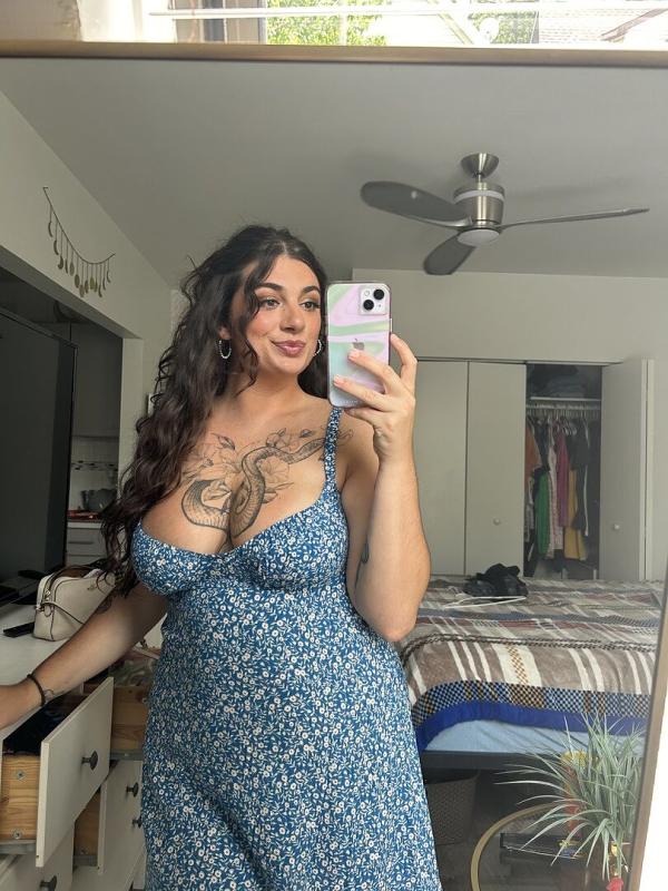 Customer photo for "the material really comfortable and"