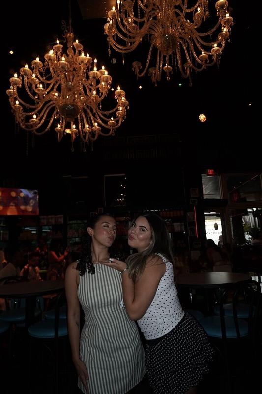 Review Thumbnail Image 0 359611240