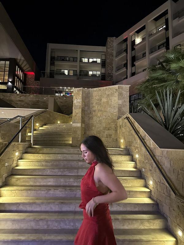 Review Thumbnail Image 2 384403727