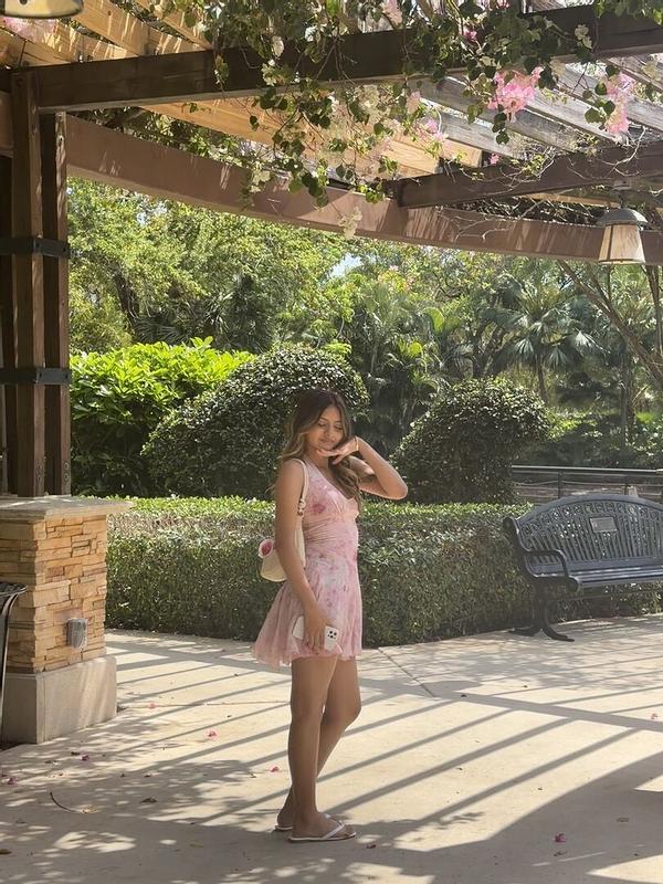 Review Thumbnail Image 0 384878261