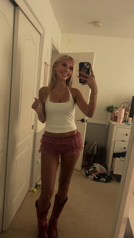 Review Thumbnail Image 0 359514718