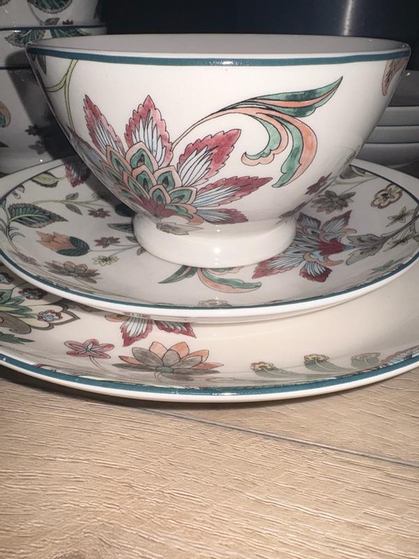 Customer carousel item 7.