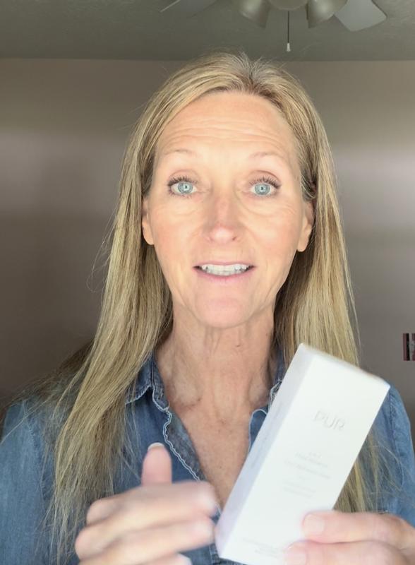 PUR 4 in 1 tinted foundation