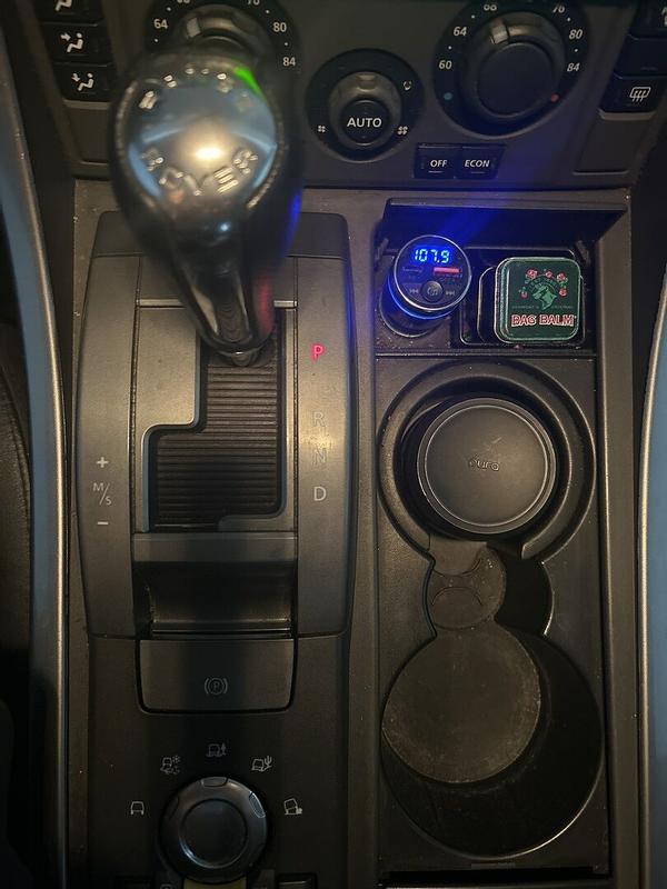 Customer carousel item 4.