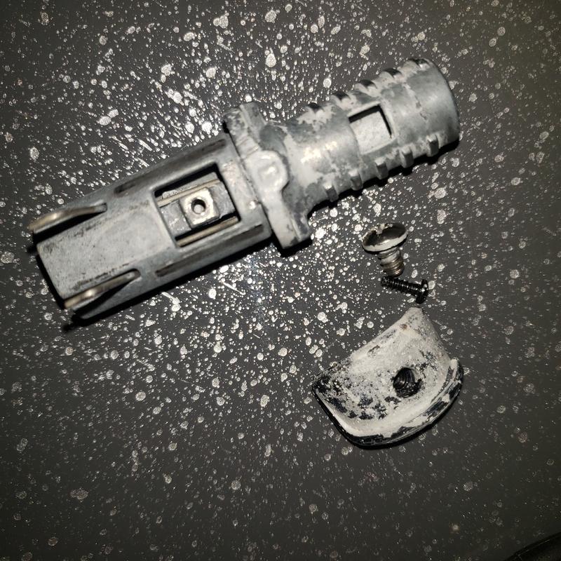 Broken locking mechanism tip