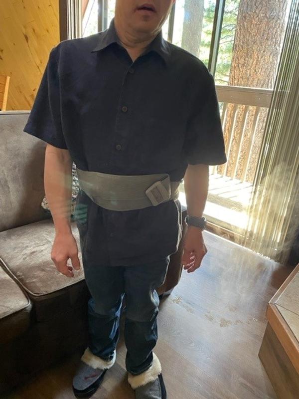 Frontal view of adjustable belt