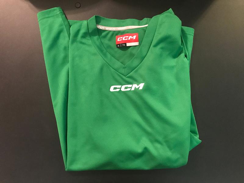 CCM 5000 Series Hockey Practice Jersey - Senior - Red, Small : Clothing, Shoes & Jewelry