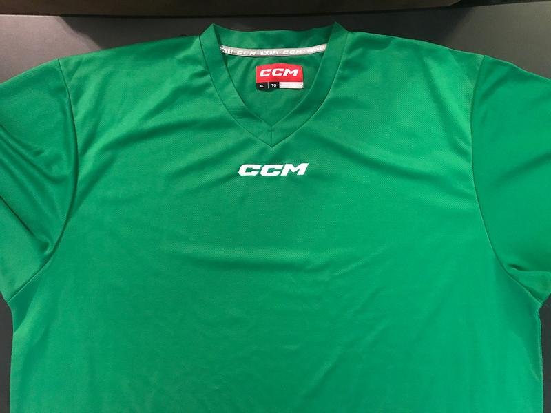  CCM 5000 Series Hockey Practice Jersey - Senior - Red, Small :  Clothing, Shoes & Jewelry