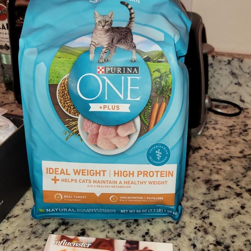 Purina ONE High Protein, Healthy Weight Dry Cat Food, +Plus Ideal
