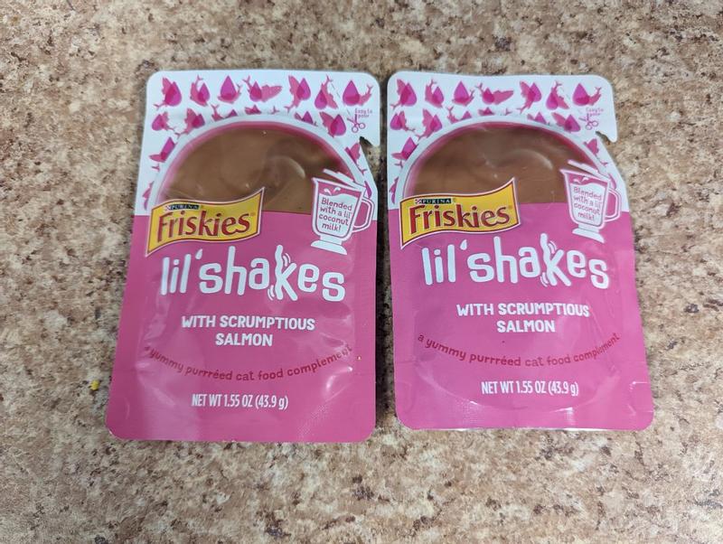 Purina Friskies Pureed Cat Food Topper Lil Shakes With