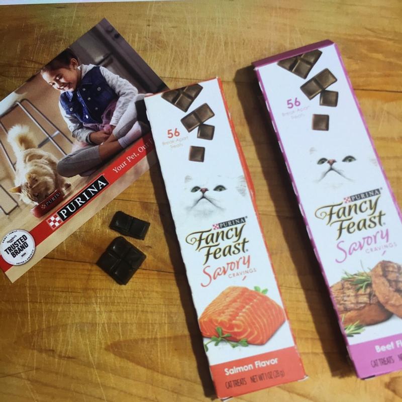 Fancy Feast Purina Savory Cravings Chicken Flavor Limited Ingredient Cat Treats - 3 Oz Box
