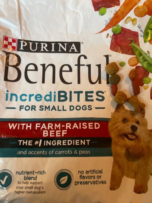 Beneful IncrediBites for Small Dogs with Beef Tomatoes Carrots