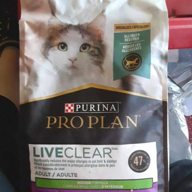 Purina Pro Plan High Protein Indoor Dry Cat Food LIVECLEAR Adult