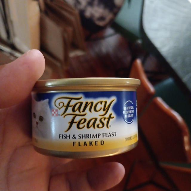 Fancy feast fish and shrimp flaked hotsell