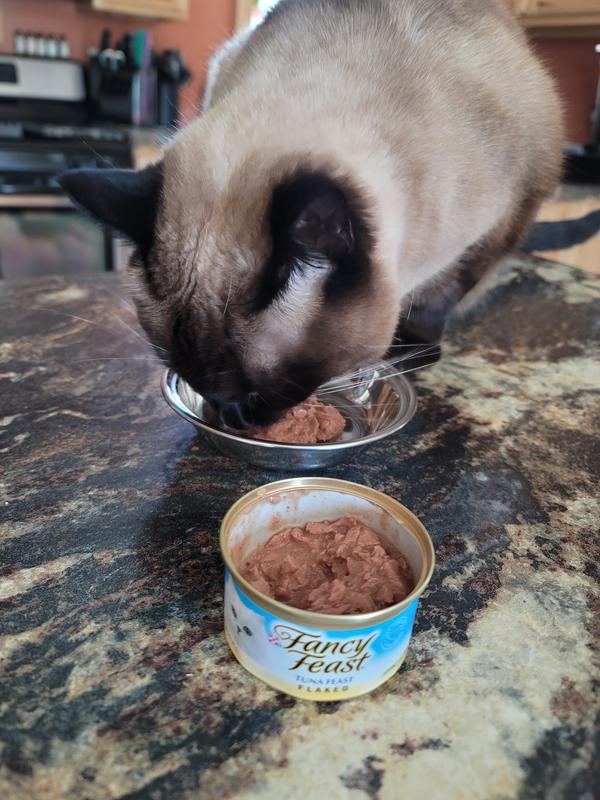 Fancy Feast 3 oz Tuna Flaked Cat Food - 198-728-15