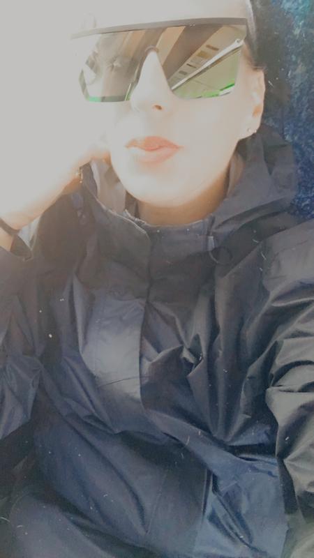 Customer photo for "I only wear Quay sunglasses"