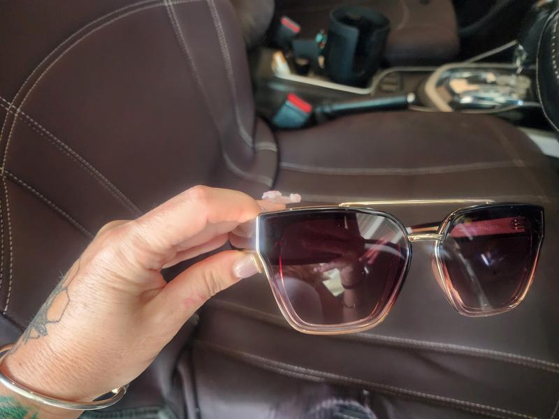 Review Thumbnail Image 0 1208595124