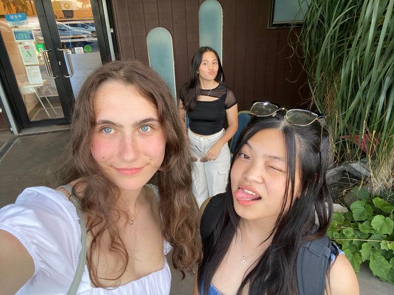 Review Thumbnail Image 0 1139284601