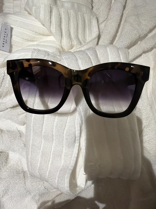 Customer photo for "Nice frame weird lens"
