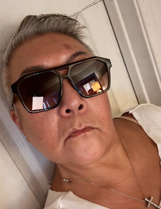 Customer photo for "Look at me.. NOW"