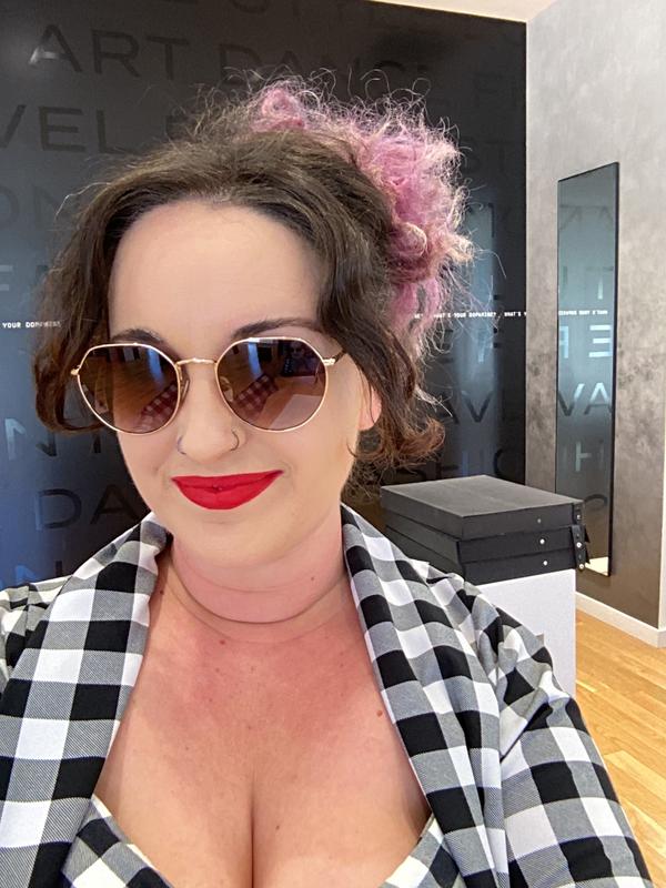 Review Thumbnail Image 0 1172976402