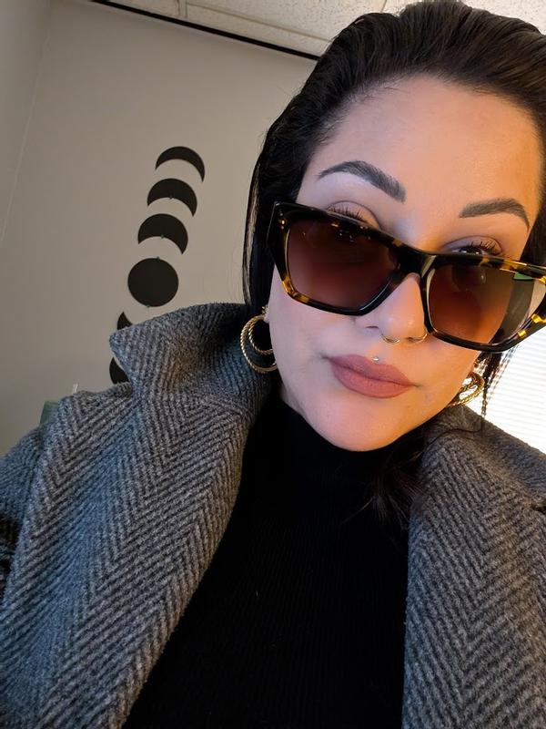 Review Thumbnail Image 0 1212437713