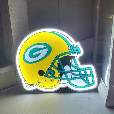 The Memory Company 13.5 Green and White NFL Green Bay Packers LED Helmet  Lamp