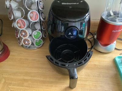 Elite Gourmet 2.1Qt. Compact Electric Hot Air Fryer with Timer