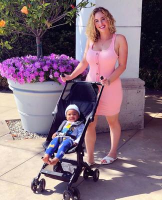 The clutch outlet stroller reviews