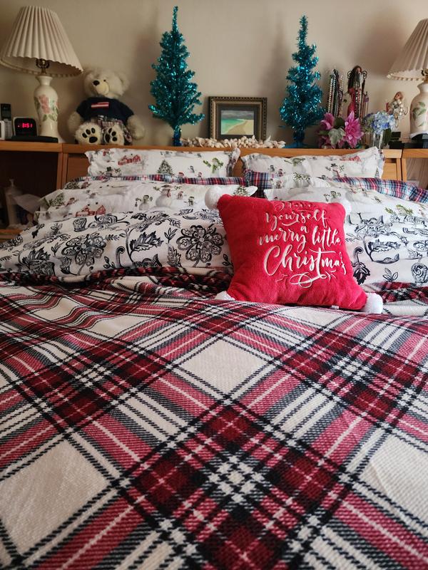 Berkshire 60x70 Plaid Twill Velvetsoft Throw in Gift Box