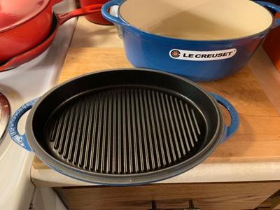 Le Creuset 15.75 Cast Iron Oval Skillet & Silicone Sleeve on QVC 