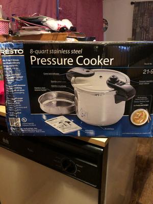 Presto 8-Qt Stainless Steel Pressure Cooker
